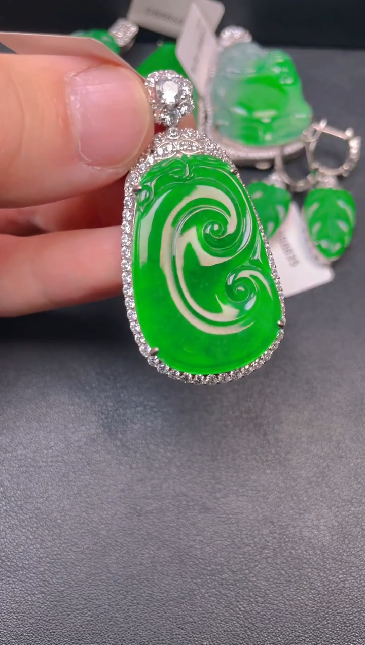 银S925镶嵌挂件翡翠吊坠