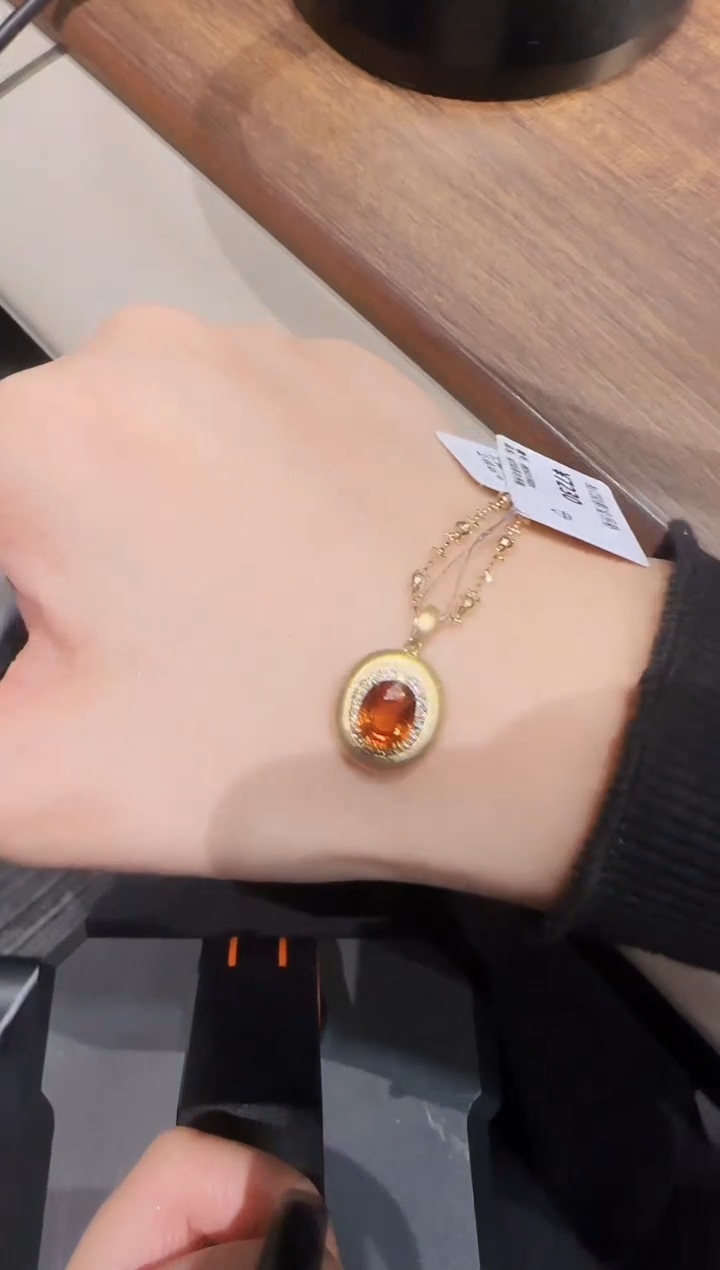 【闪购商品】石榴石（芬达石）吊坠不含链18K金镶嵌精选H-圆吊坠