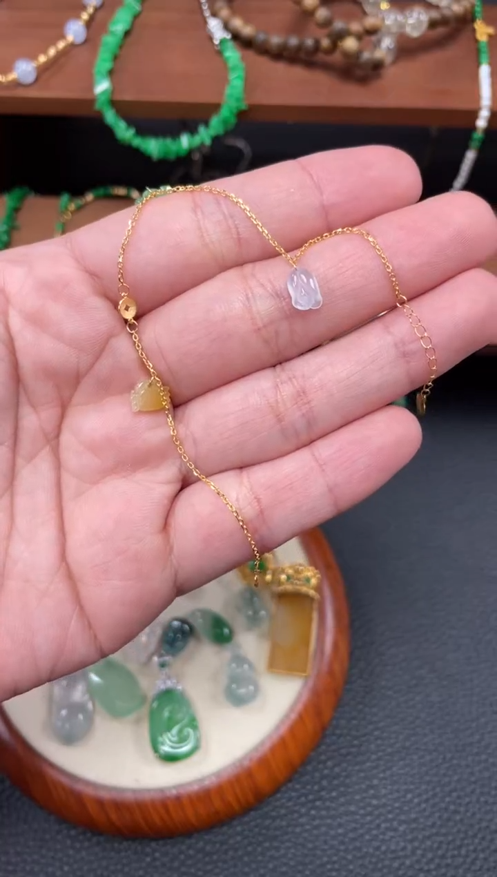 【闪购商品】翡翠套链18K金镶嵌一个   P450