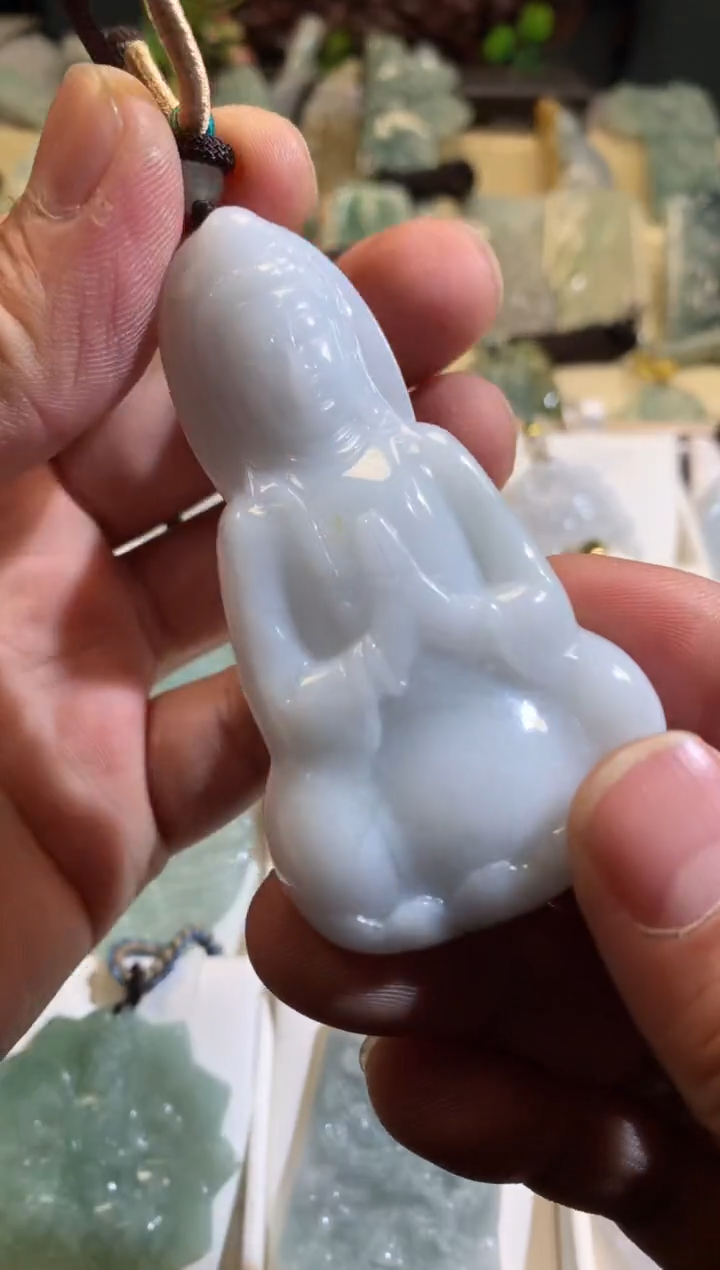 【闪购商品】翡翠颈饰未镶嵌03/07/115