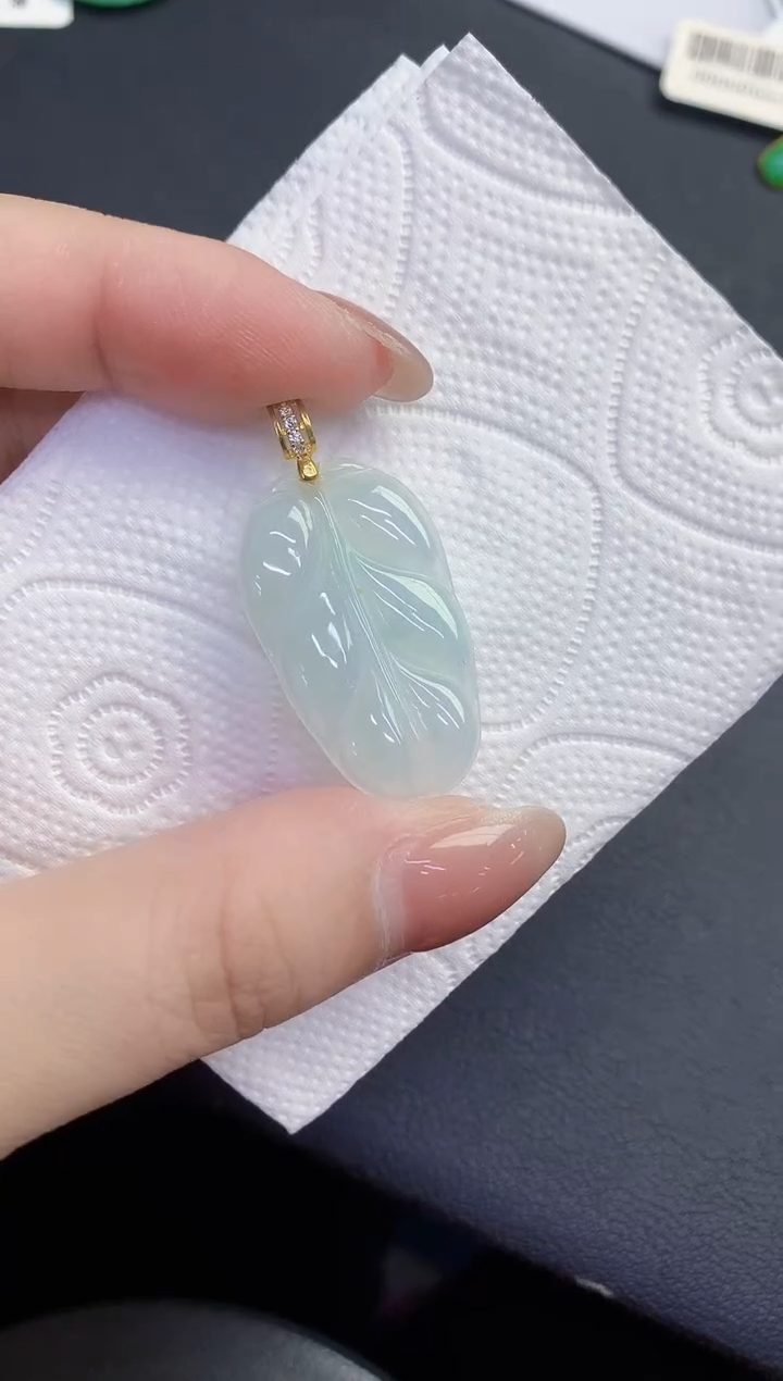 颈饰未镶嵌翡翠缅甸天然翡翠a货