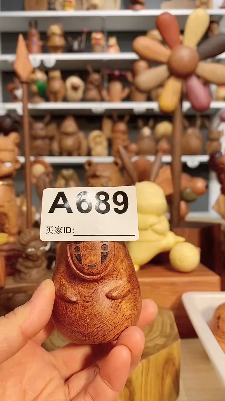 【闪购商品】木木雕摆件可爱卡通