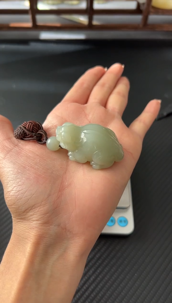 未镶嵌和田玉挂件黔****茶且末微色差近矿把件