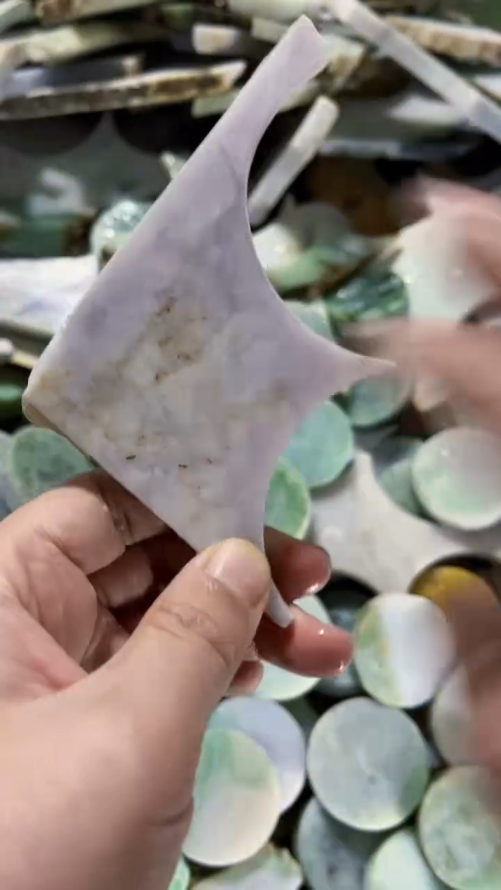 【闪购商品】翡翠挂件未镶嵌A货康壹947