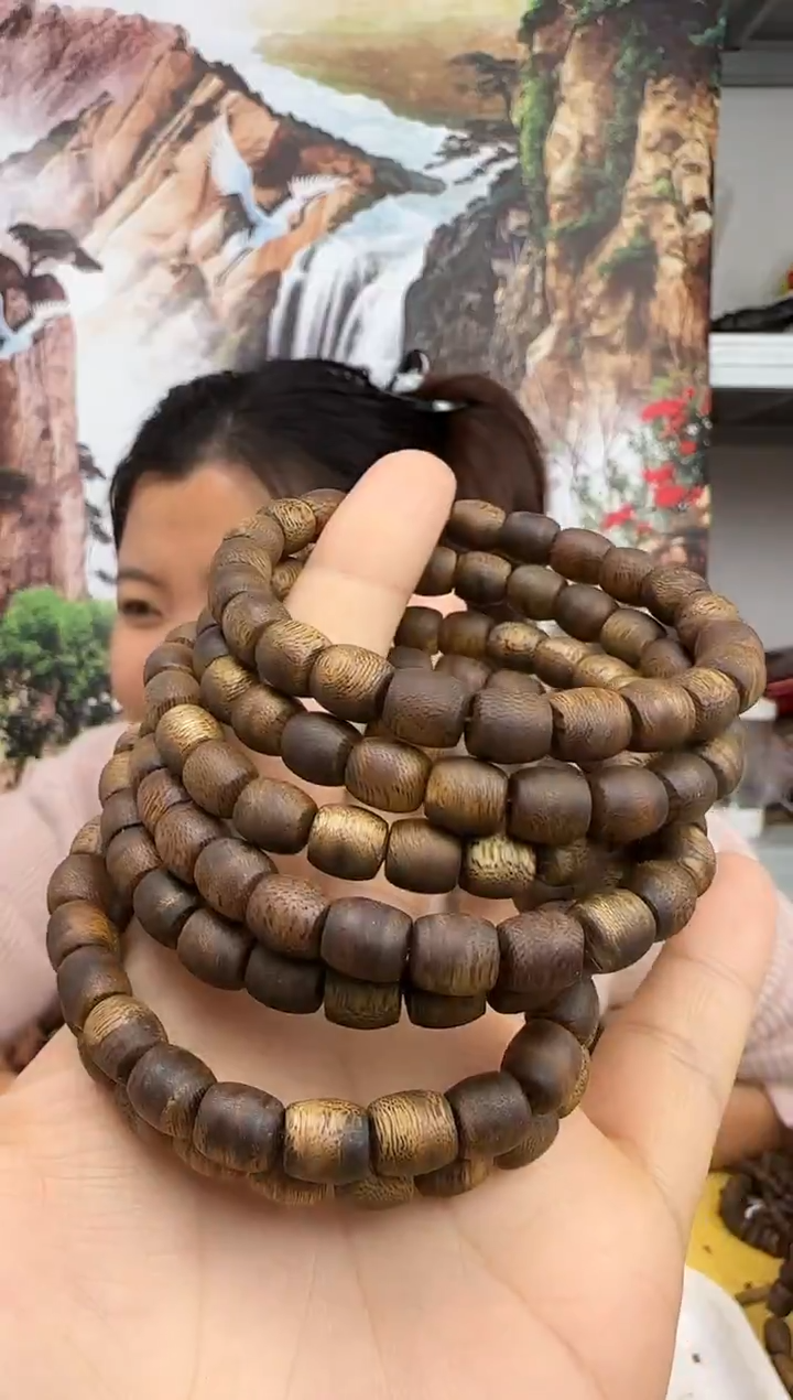 沉香沉香碎屑+G8奇楠白奇虫漏单鼓卡8宠粉多样性发一