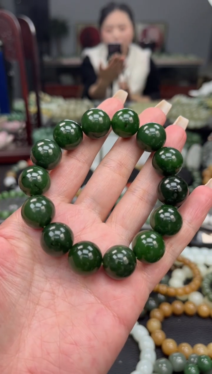 【闪购商品】和田玉手串未镶嵌俄罗斯菠菜绿碧玉卡16