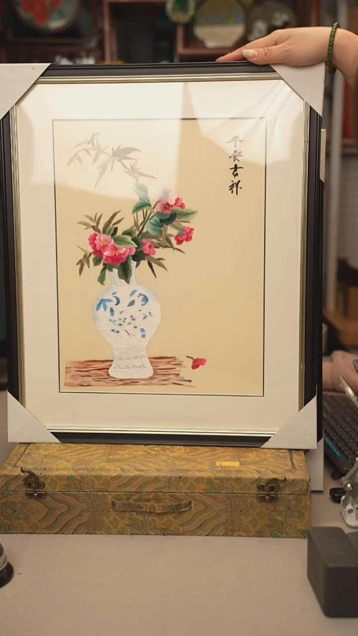 扇子苏绣挂画 尺寸43乘54