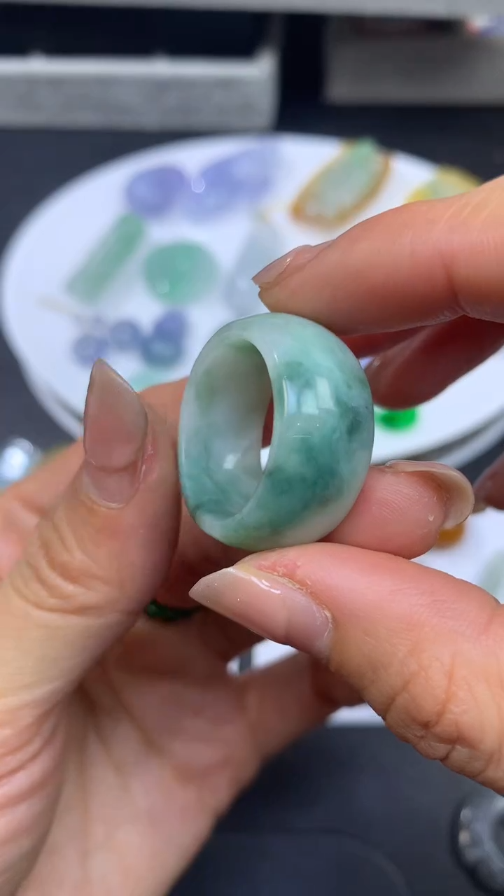 【闪购商品】定制翡翠未镶嵌翡翠