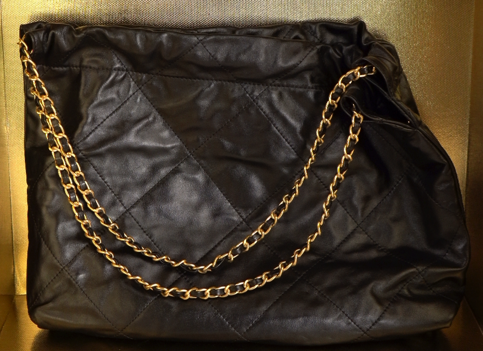 8（全新未拆封）轻奢时尚高级经典潮流百搭单肩斜跨女士包包