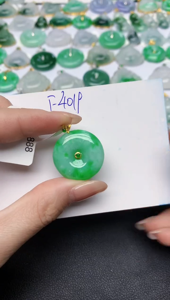 颈饰18K金镶嵌翡翠 天然缅甸A货翡翠百元以上9元证书费自理