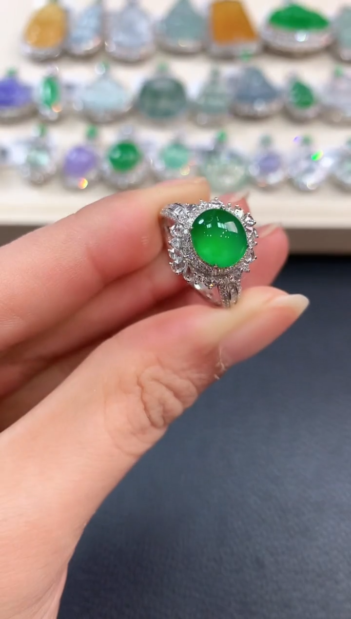 【闪购商品】翡翠戒指18K金镶嵌n8       