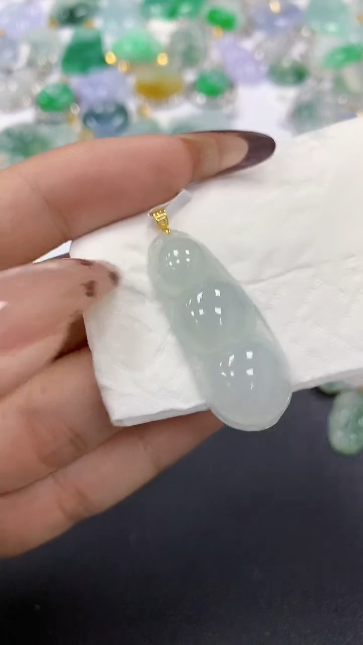 颈饰18K金镶嵌翡翠a货假一赔三支持复检百元上9元证书费自理