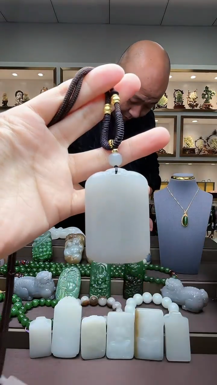 【闪购商品】和田玉挂件未镶嵌苏