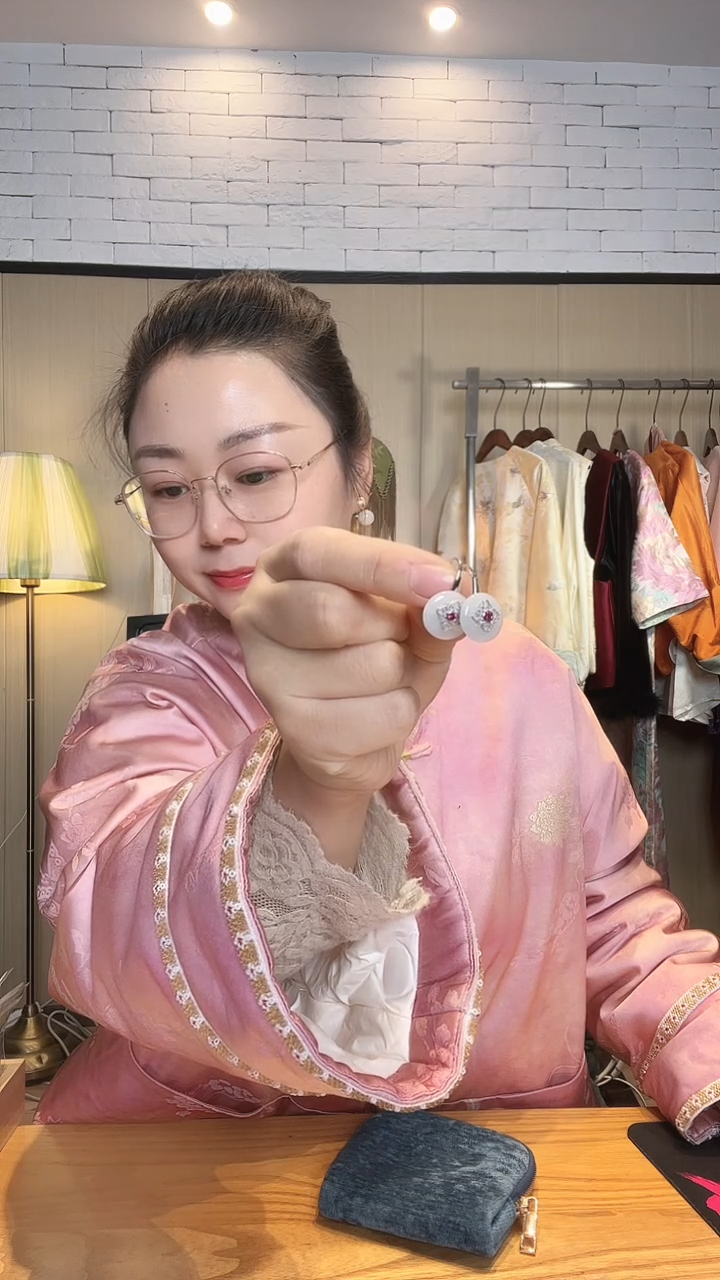 轻**舞孤品90009------