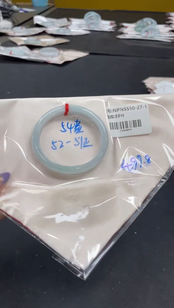 未镶嵌手镯翡翠翡翠手镯