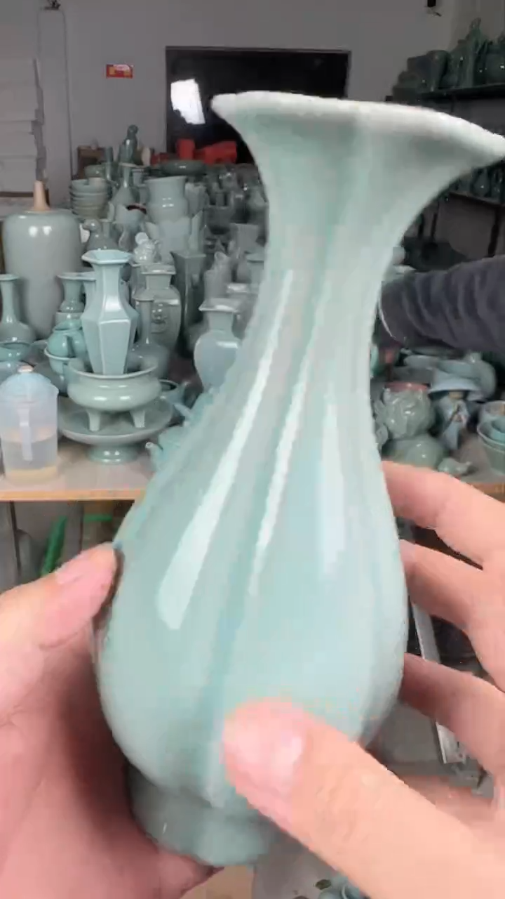 【闪购商品】瓶汝瓷仿古海棠瓶