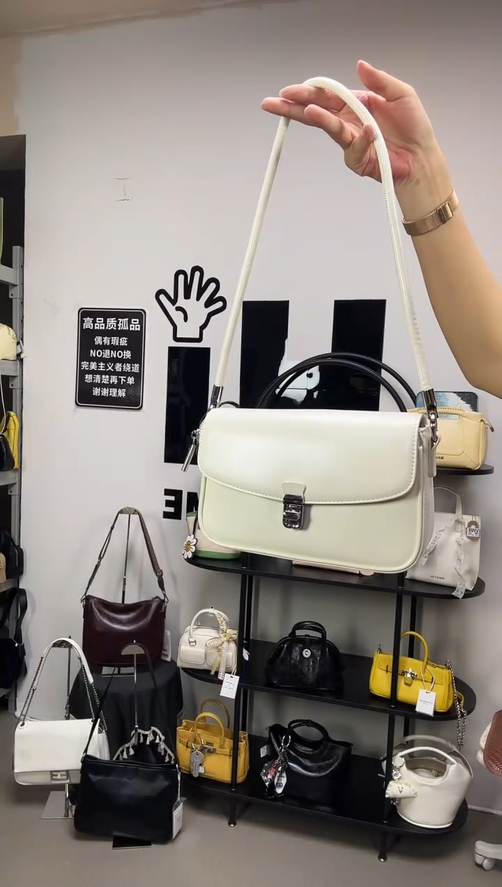 牛皮（革）彩汐轻奢女包编号：112