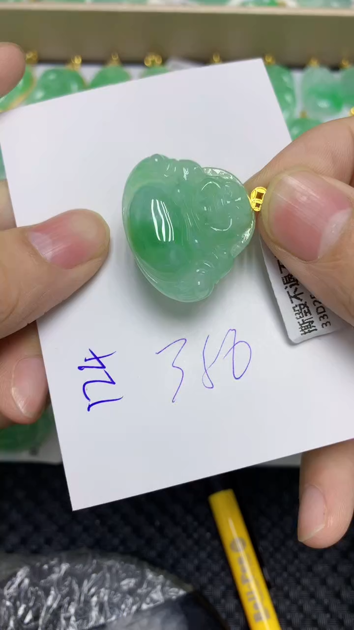颈饰18K金镶嵌翡翠翡翠111111111