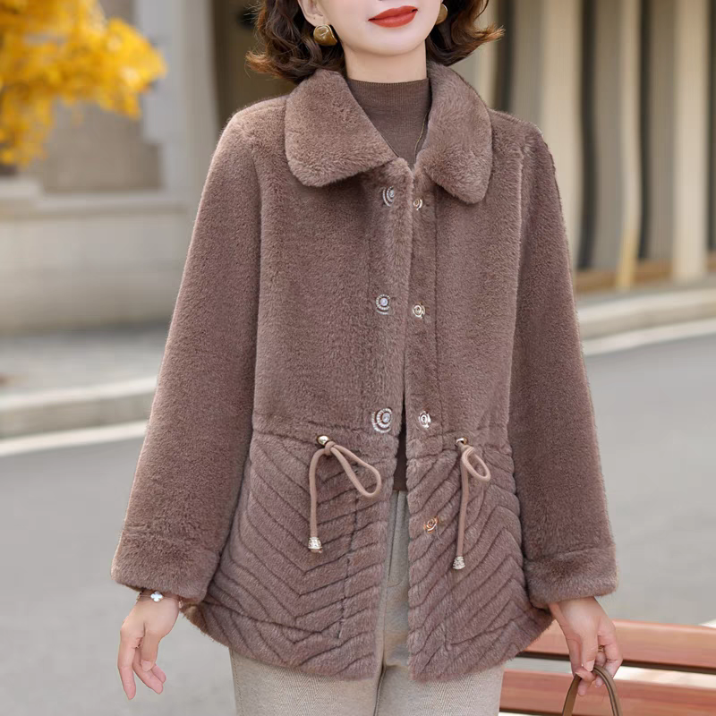 5妈妈秋冬外套洋气中长款2024新款中老年冬装皮毛一体休闲上衣