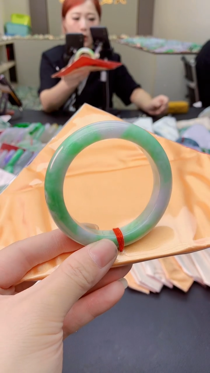 翡翠手镯未镶嵌0314962629