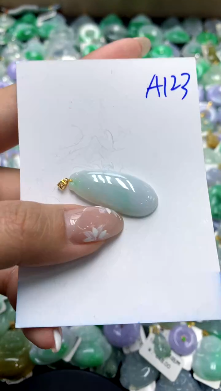 【闪购商品】翡翠颈饰18K金镶嵌111111111111111111