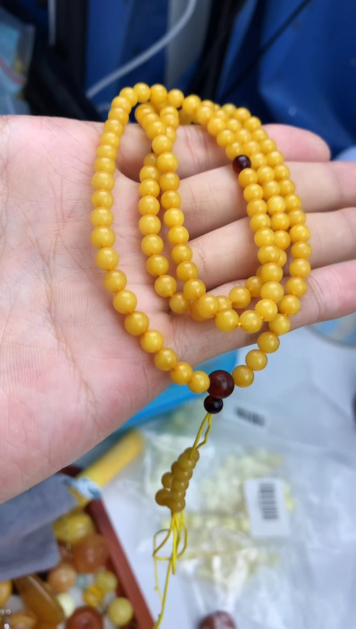 裸石琥珀未镶嵌链子多样性发其一