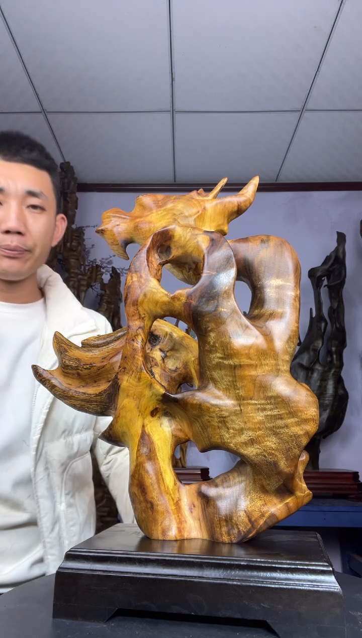 金丝楠木雕款飞*金丝楠木工艺品摆件