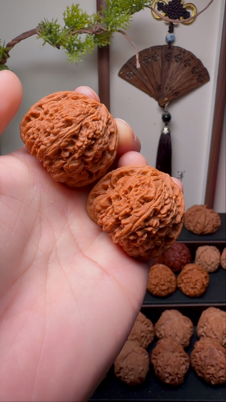 把件文玩核桃2020年南将石 货头对 边40