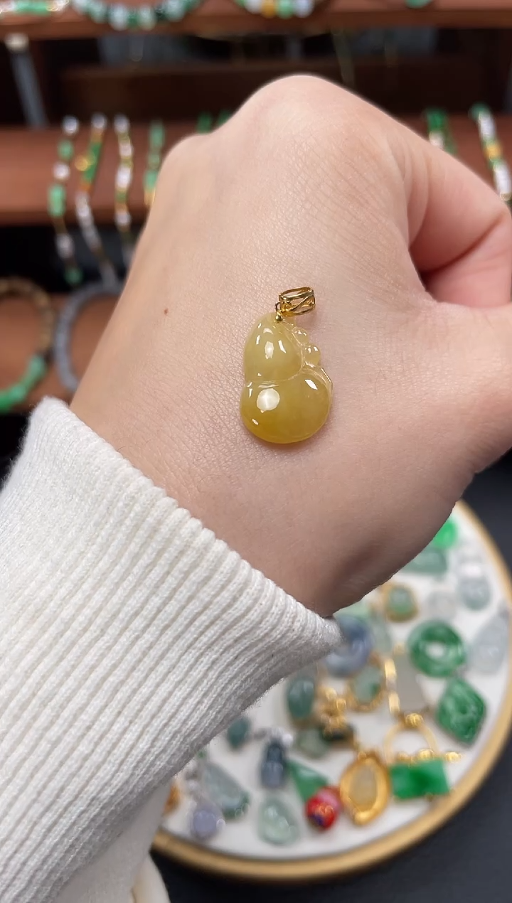 【闪购商品】翡翠吊坠(不含链)18K金镶嵌一个   JK251
