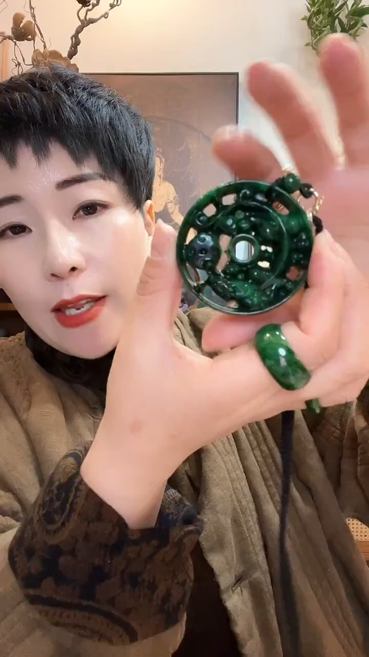 吊坠(赠链)未镶嵌翡翠180