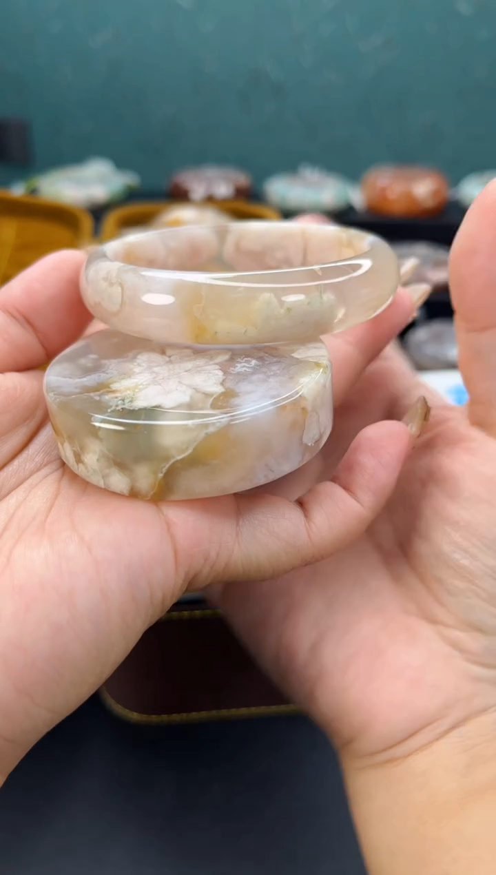 未镶嵌手镯石英质玉（59圈口）赠送镯心 