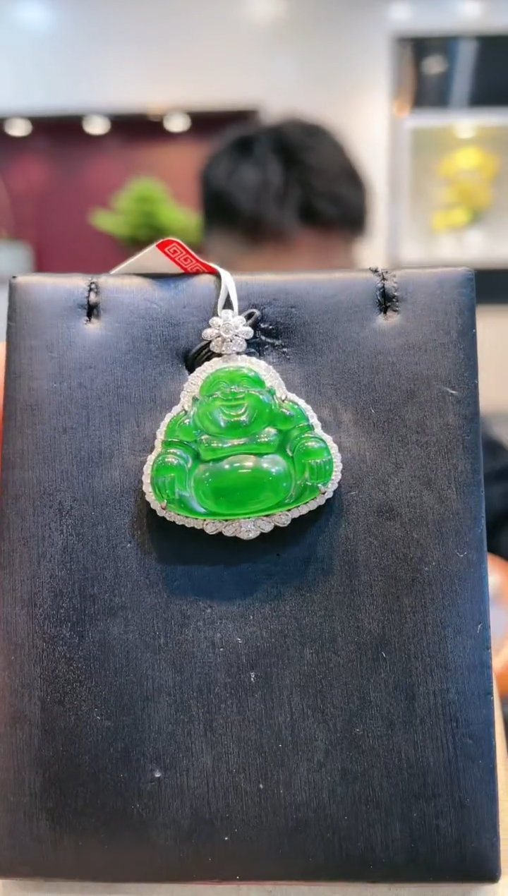 【闪购商品】翡翠颈饰18K金镶嵌A17天然A货翡翠吊坠