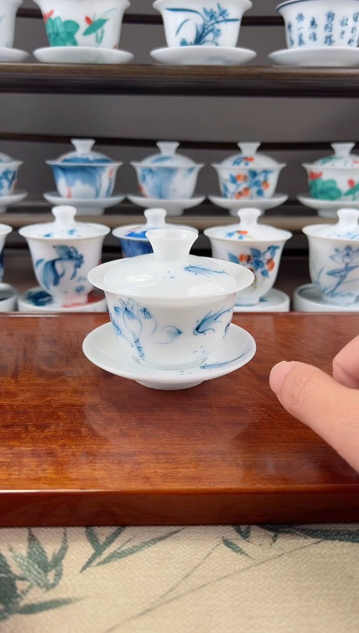 微瑕高冰荷花鱼聚130ml三才盖碗