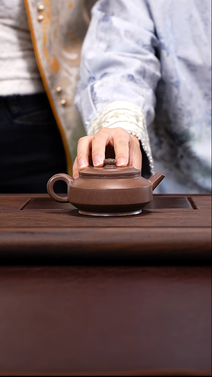 茶壶紫砂仲芳周盘 大生古青灰 180cc 品牌系列