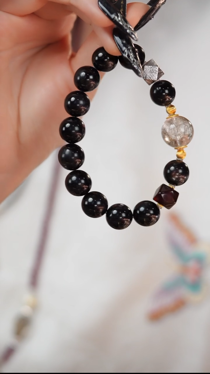 【闪购商品】辉石SC未镶嵌D2440金运石天铁手串