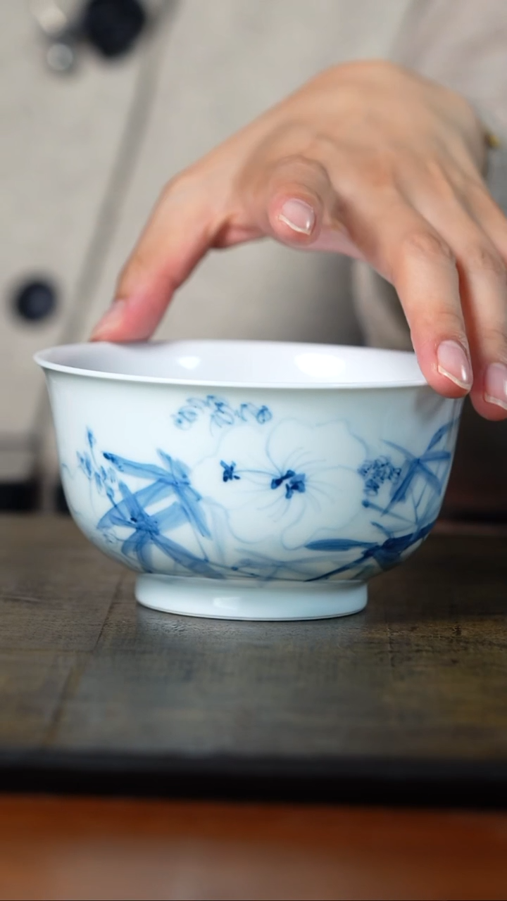 弥云斋青花花卉大碗