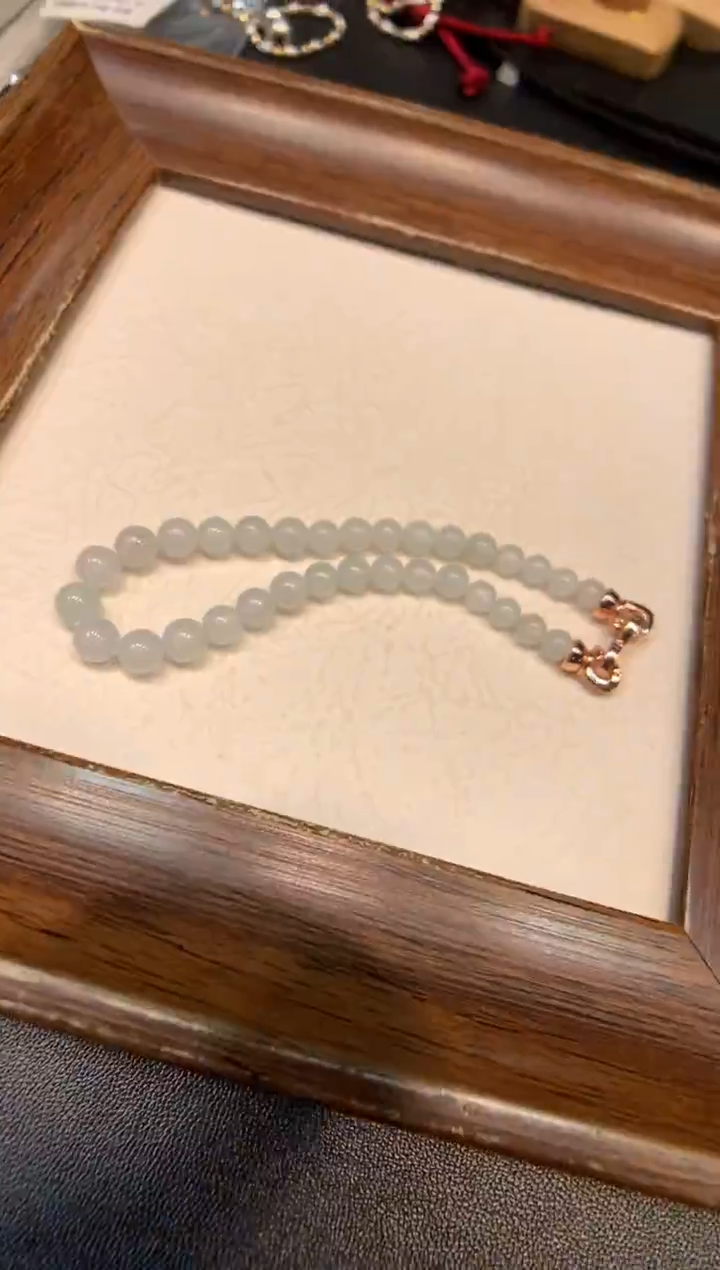 颈饰未镶嵌翡翠手串