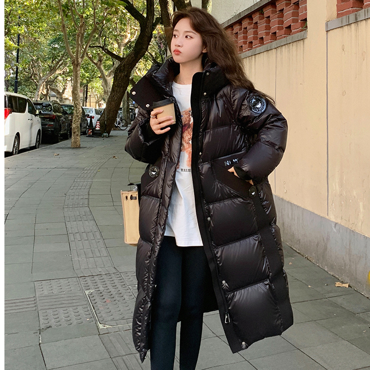 黑金高级感长款羽绒服女2025新款亮面情侣加厚连帽宽松90白鸭绒