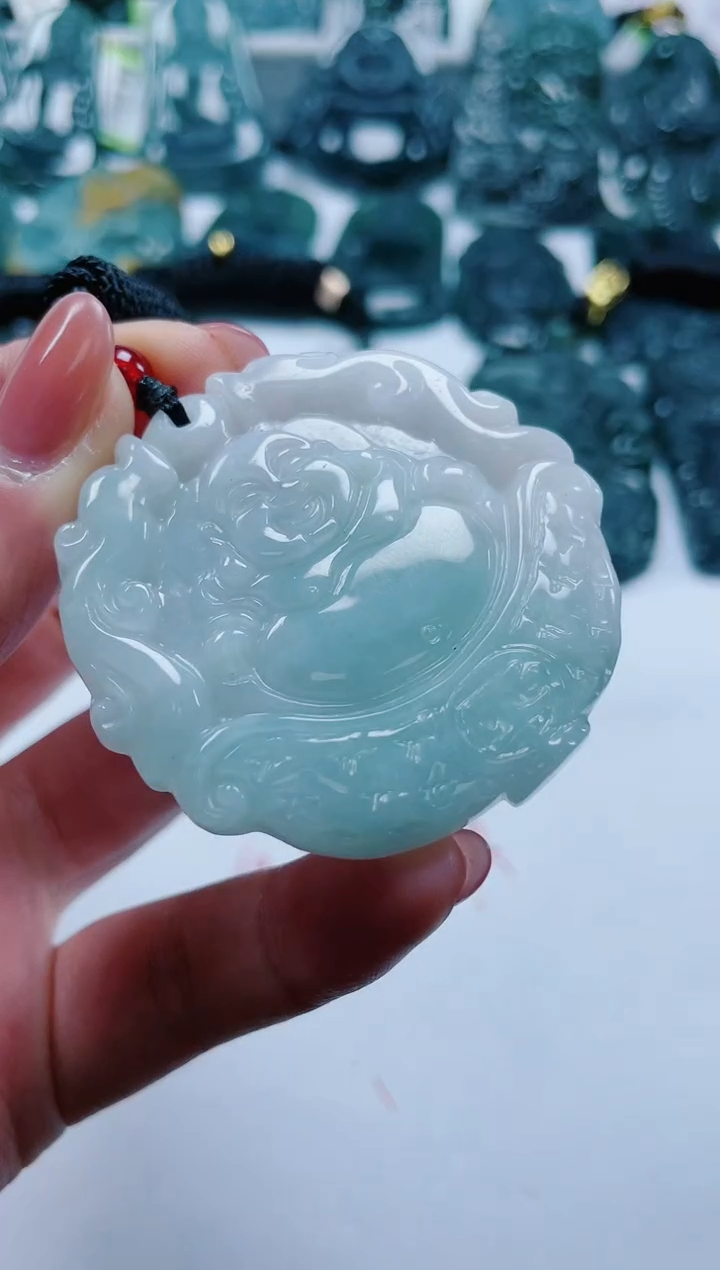 【闪购商品】翡翠颈饰未镶嵌