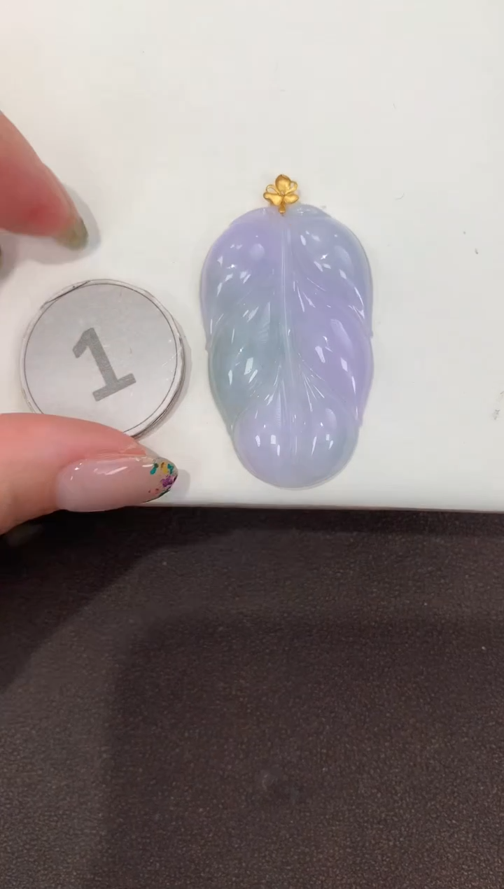 颈饰18K金镶嵌翡翠天然缅甸A货翡翠