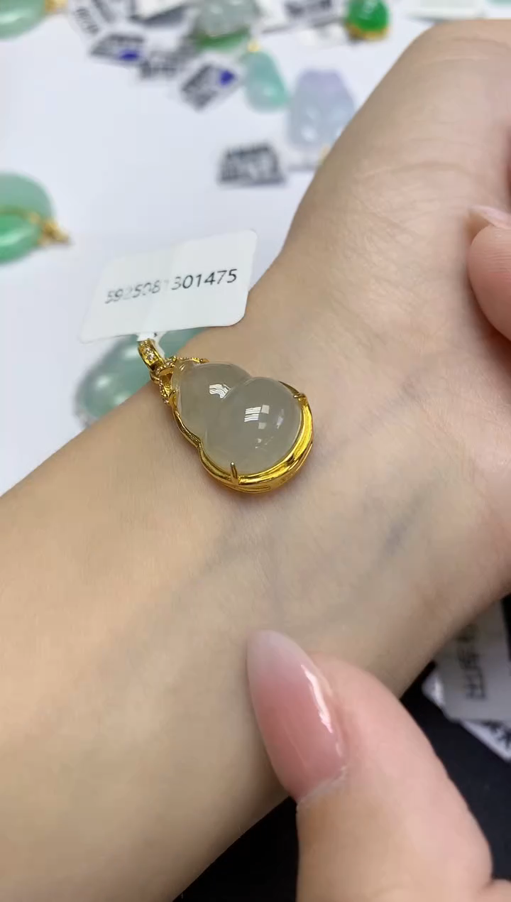 颈饰未镶嵌翡翠天然缅甸翡翠A货多样性发一件