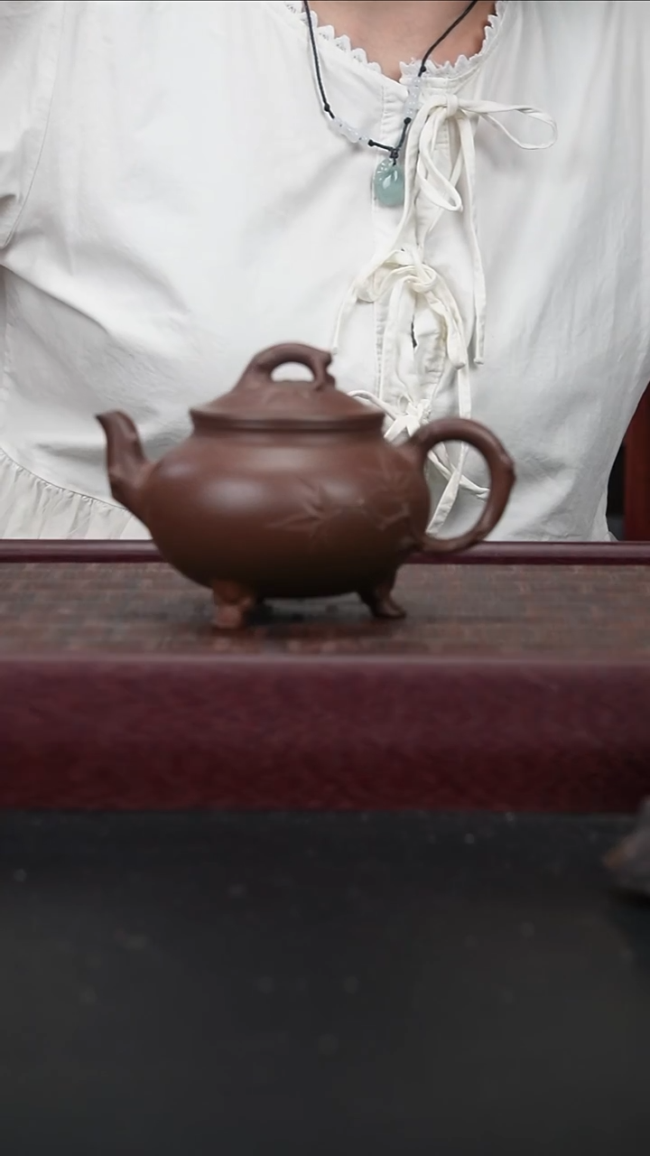 xll底槽青三足风韵