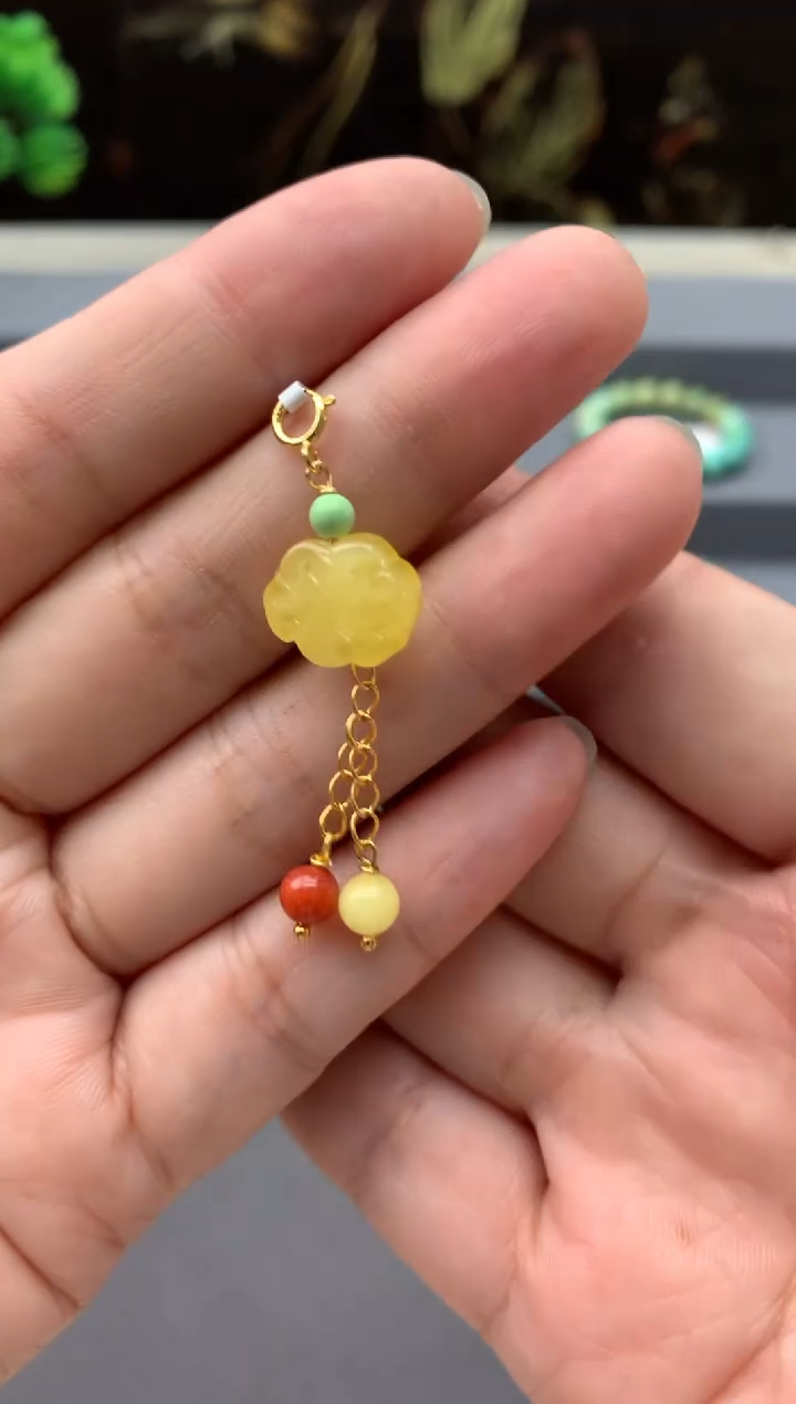 未镶嵌挂件南红玛瑙S193