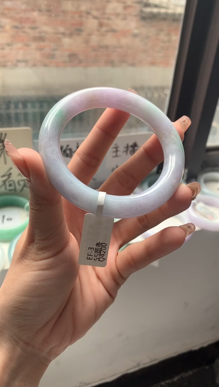【闪购商品】翡翠手镯未镶嵌55胖圆春彩