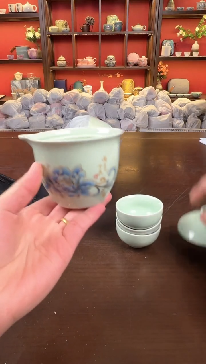 【闪购商品】青瓷牡丹111111111111111