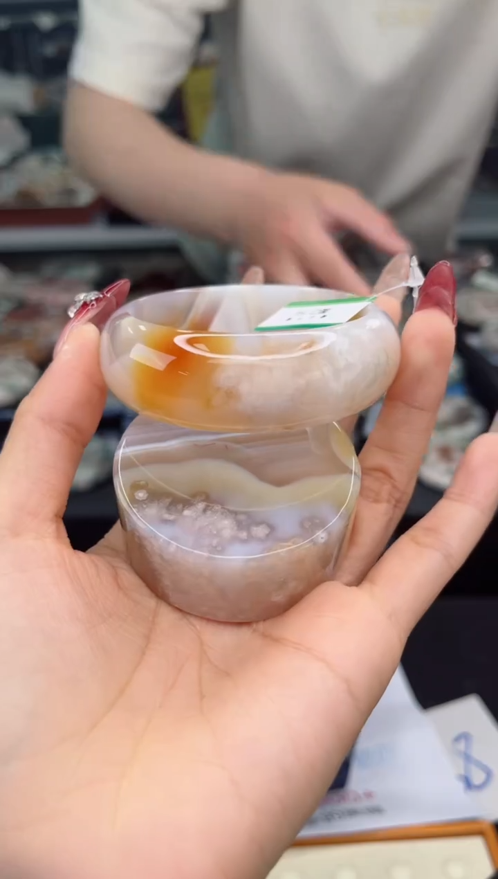 【闪购商品】石英质玉手镯未镶嵌54圈口（赠品镯心）1685123