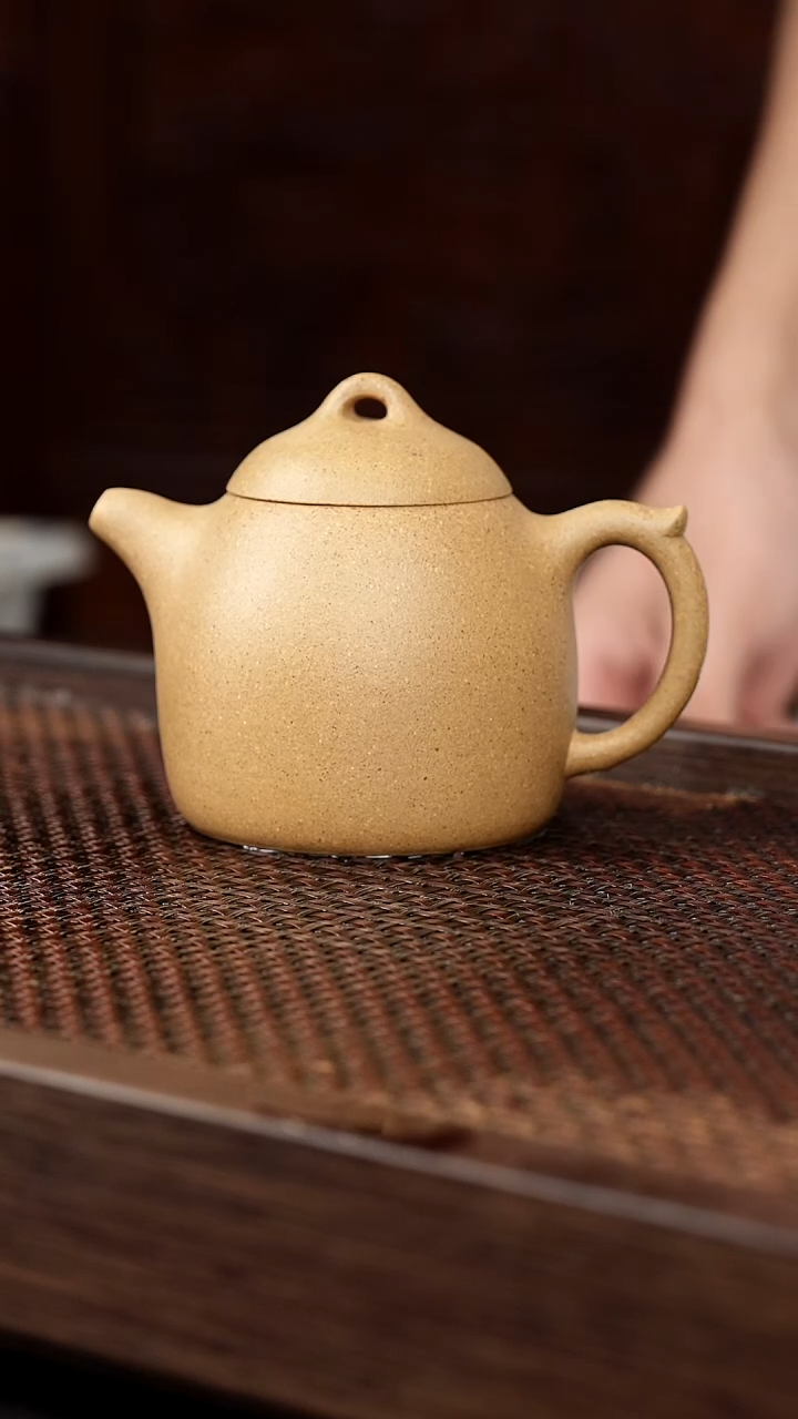 茶壶紫砂黄金段 秦权