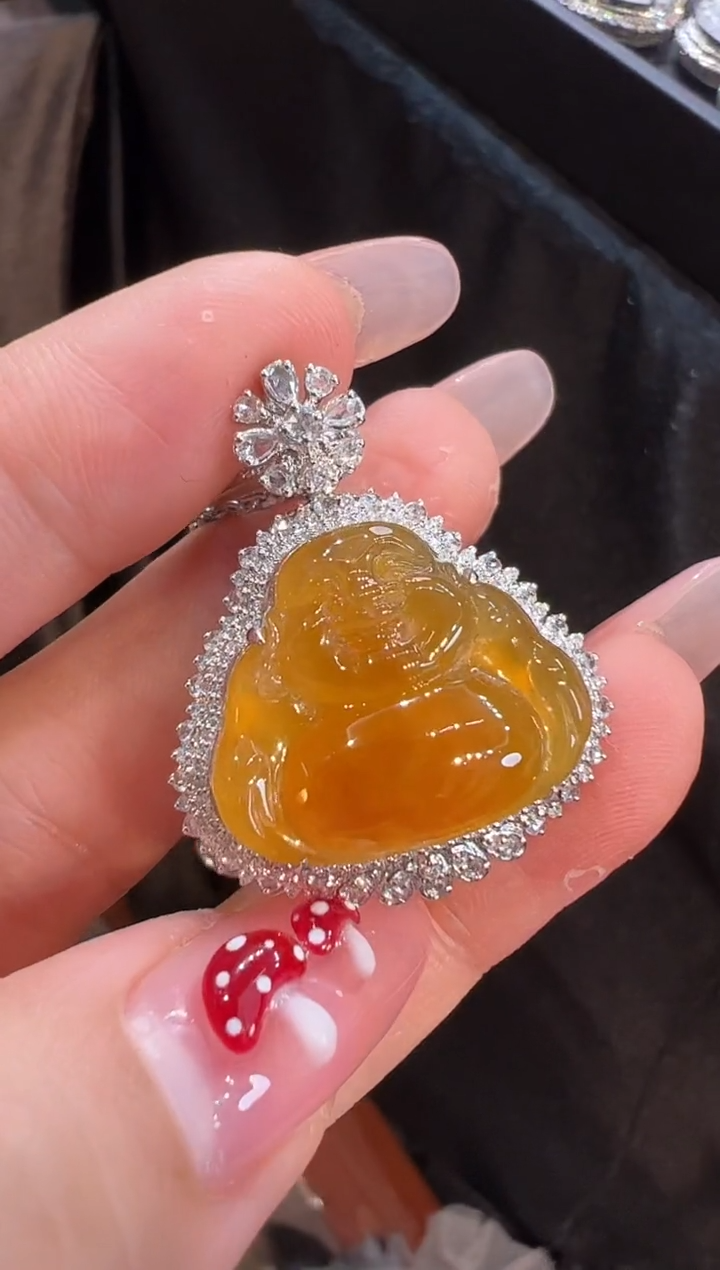 【闪购商品】翡翠颈饰18K金镶嵌吊坠