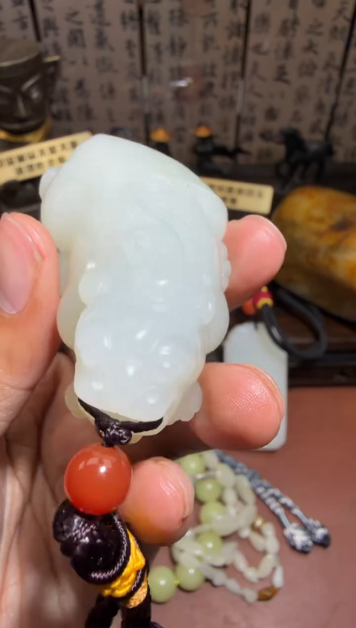 未镶嵌和田玉挂件和田玉