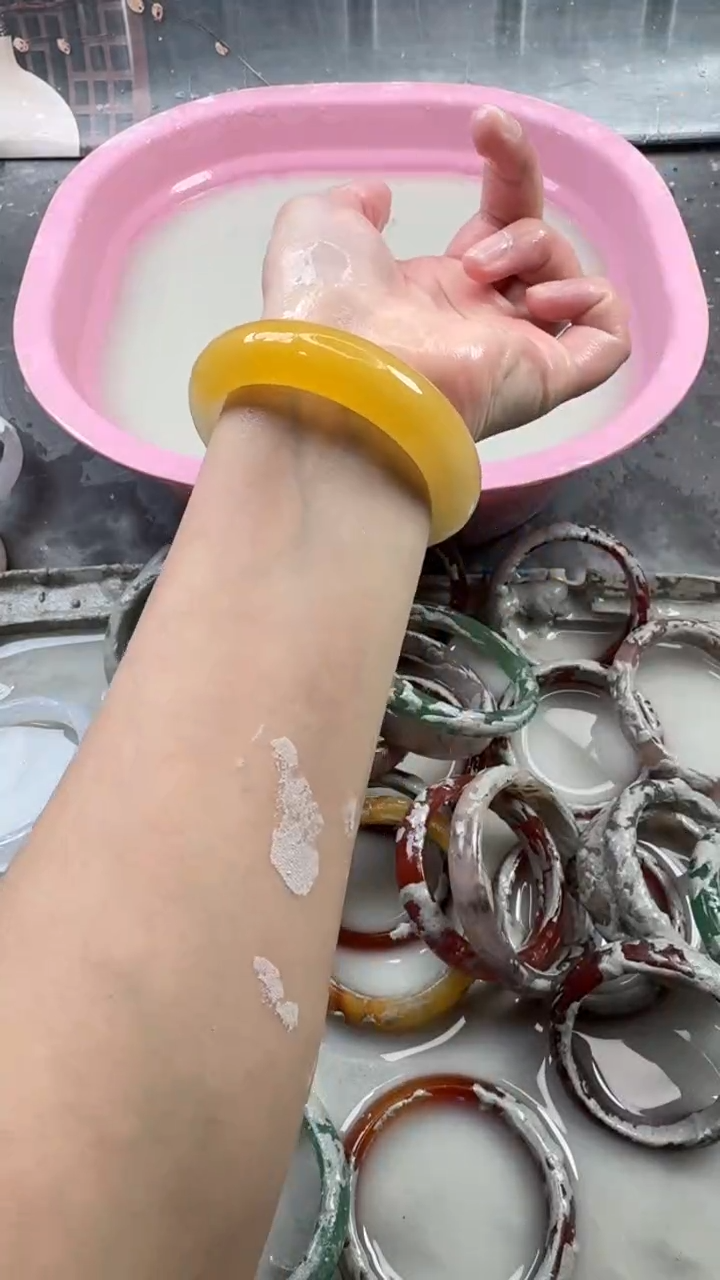 【闪购商品】石英质玉手镯未镶嵌142